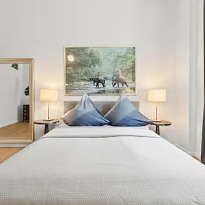  Apartment The Weichsel, 3br Up To 6 People In Friedrichshain
