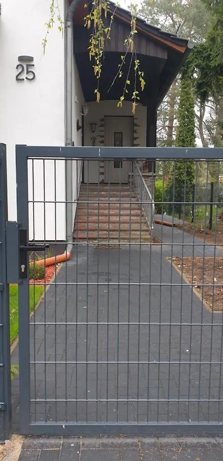 Apartment Zwei Etagen Wohnung Im Gruenen Berlin