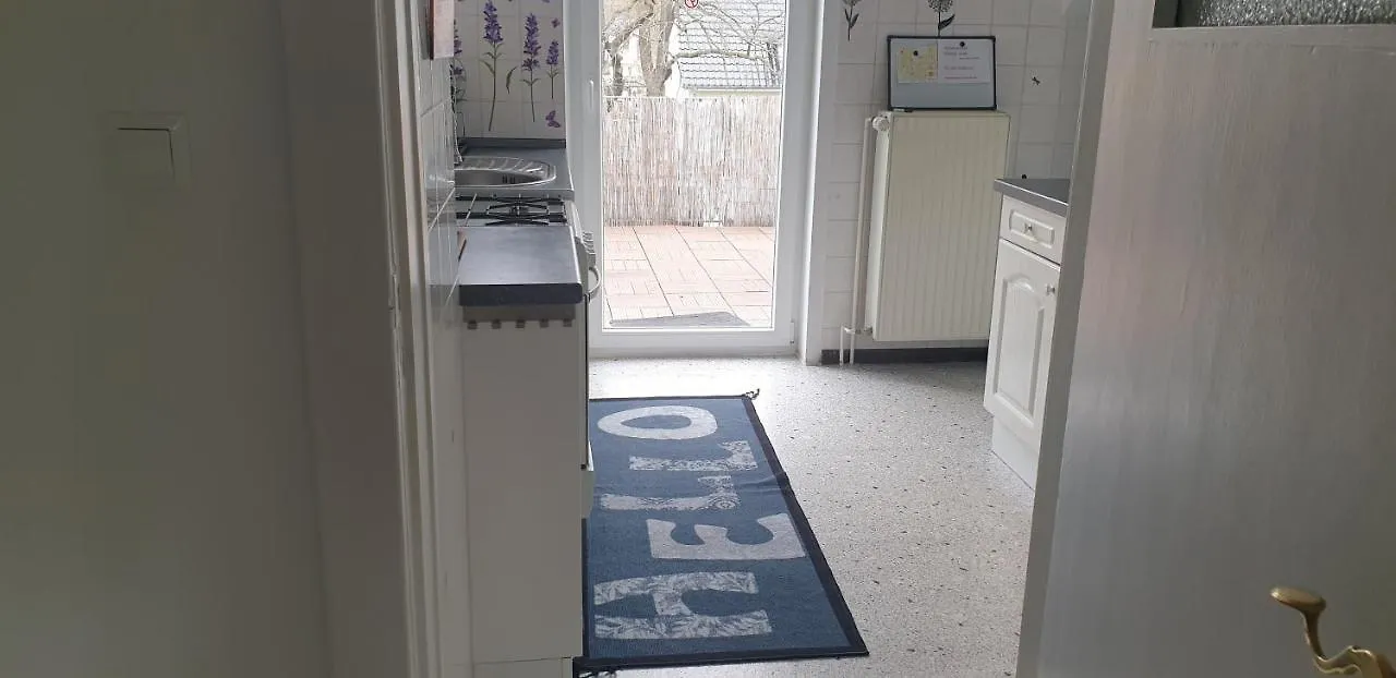 Zwei Etagen Wohnung im Grünen Berlin 0*,  Deutschland