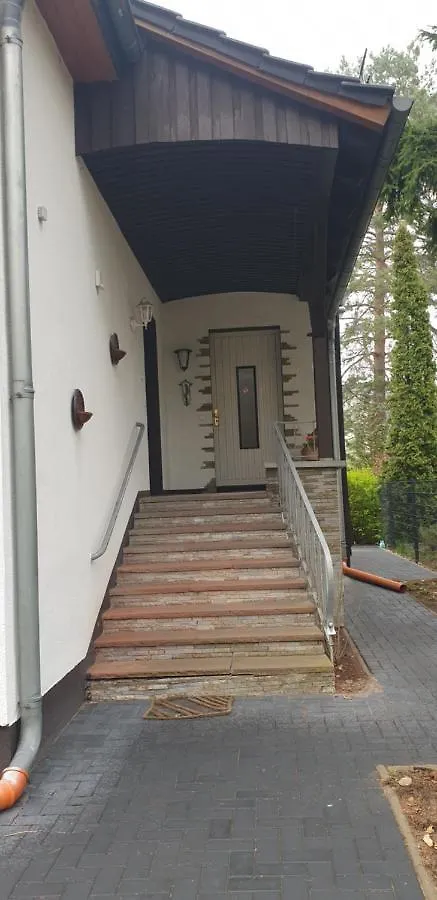 ברלין Zwei Etagen Wohnung Im Gruenen